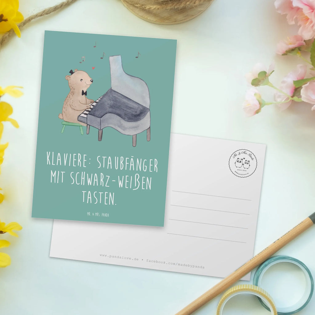 Postkarte Klavier Staubfänger Postkarte, Karte, Geschenkkarte, Grußkarte, Einladung, Ansichtskarte, Geburtstagskarte, Einladungskarte, Dankeskarte, Ansichtskarten, Einladung Geburtstag, Einladungskarten Geburtstag, Instrumente, Geschenke Musiker, Musikliebhaber