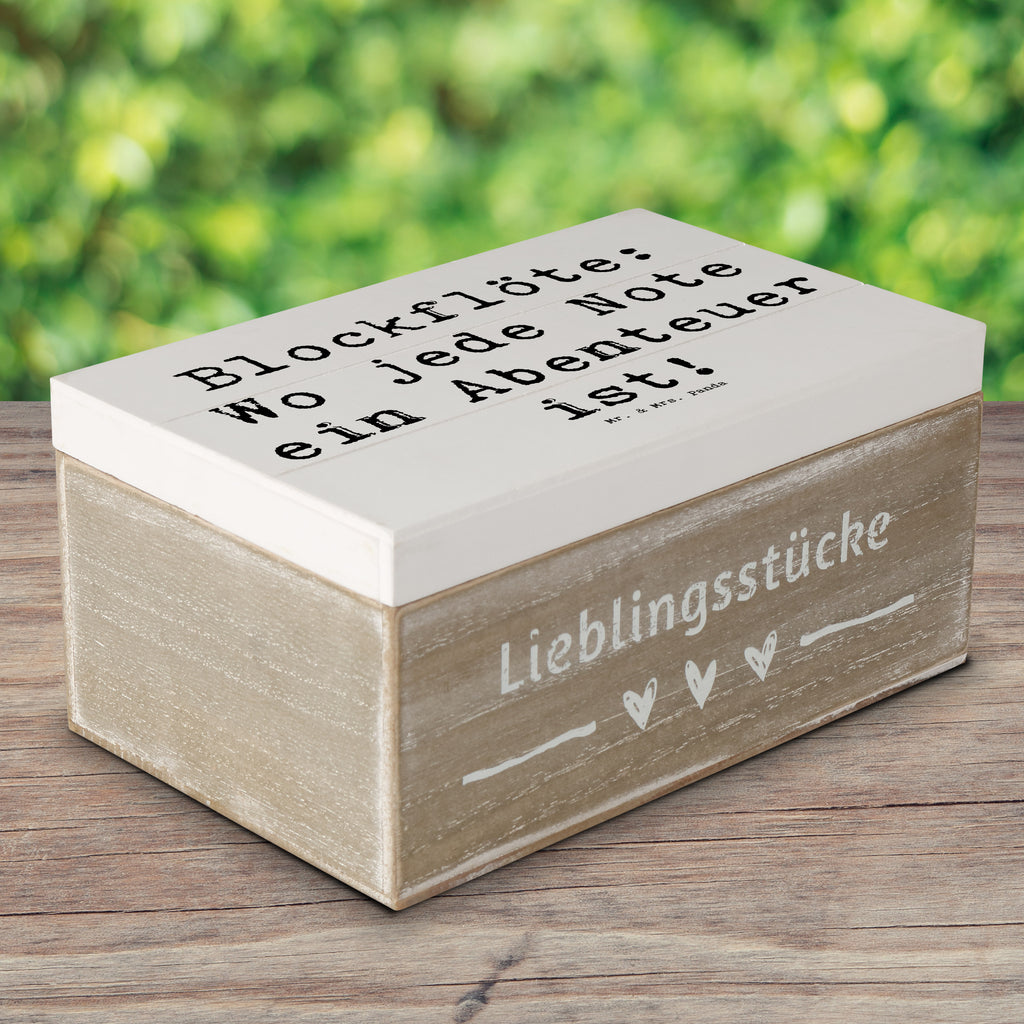 Holzkiste Spruch Abenteuer Blockflöte Holzkiste, Kiste, Schatzkiste, Truhe, Schatulle, XXL, Erinnerungsbox, Erinnerungskiste, Dekokiste, Aufbewahrungsbox, Geschenkbox, Geschenkdose, Instrumente, Geschenke Musiker, Musikliebhaber