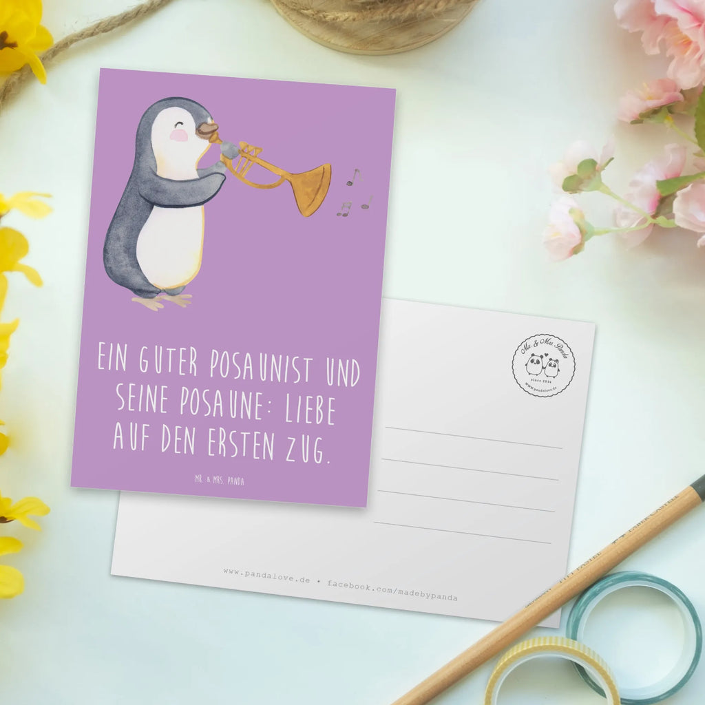 Postcard Ein guter Posaunist und seine Posaune: Liebe auf den ersten Zug. Postkarte, Karte, Geschenkkarte, Grußkarte, Einladung, Ansichtskarte, Geburtstagskarte, Einladungskarte, Dankeskarte, Ansichtskarten, Einladung Geburtstag, Einladungskarten Geburtstag, Instrumente, Geschenke Musiker, Musikliebhaber