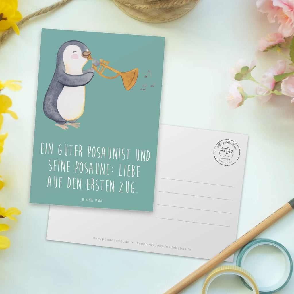 Postcard Ein guter Posaunist und seine Posaune: Liebe auf den ersten Zug. Postkarte, Karte, Geschenkkarte, Grußkarte, Einladung, Ansichtskarte, Geburtstagskarte, Einladungskarte, Dankeskarte, Ansichtskarten, Einladung Geburtstag, Einladungskarten Geburtstag, Instrumente, Geschenke Musiker, Musikliebhaber
