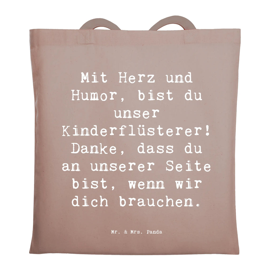 Tragetasche Mit Herz und Humor, bist du unser Kinderflüsterer! Danke, dass du an unserer Seite bist, wenn wir dich brauchen. Beuteltasche, Beutel, Einkaufstasche, Jutebeutel, Stoffbeutel, Tasche, Shopper, Umhängetasche, Strandtasche, Schultertasche, Stofftasche, Tragetasche, Badetasche, Jutetasche, Einkaufstüte, Laptoptasche