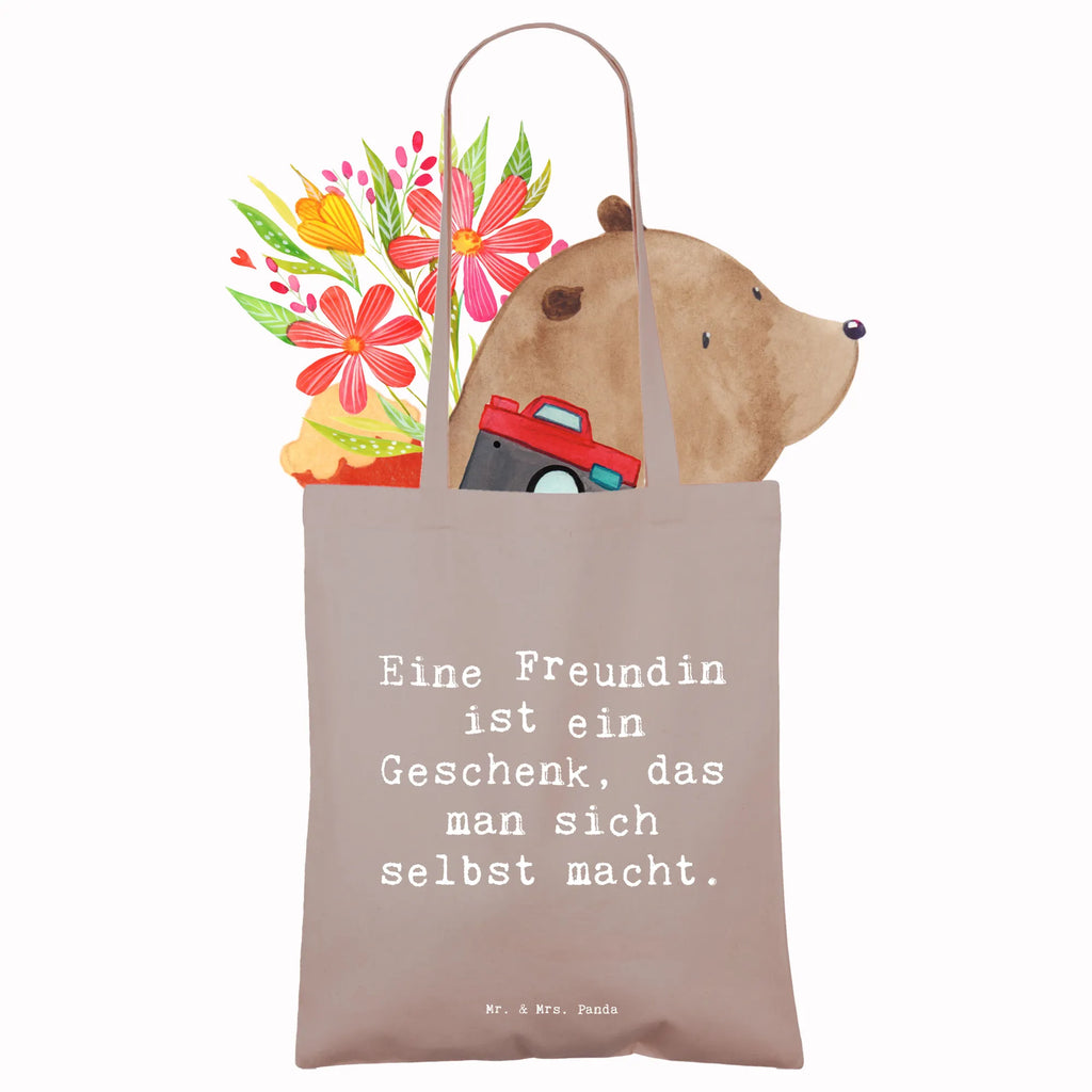 Tragetasche Eine Freundin ist ein Geschenk, das man sich selbst macht. Beuteltasche, Beutel, Einkaufstasche, Jutebeutel, Stoffbeutel, Tasche, Shopper, Umhängetasche, Strandtasche, Schultertasche, Stofftasche, Tragetasche, Badetasche, Jutetasche, Einkaufstüte, Laptoptasche