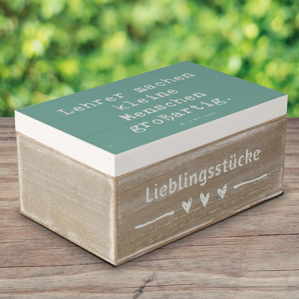 Holzkiste Lehrer machen kleine Menschen großartig. Holzkiste, Kiste, Schatzkiste, Truhe, Schatulle, XXL, Erinnerungsbox, Erinnerungskiste, Dekokiste, Aufbewahrungsbox, Geschenkbox, Geschenkdose