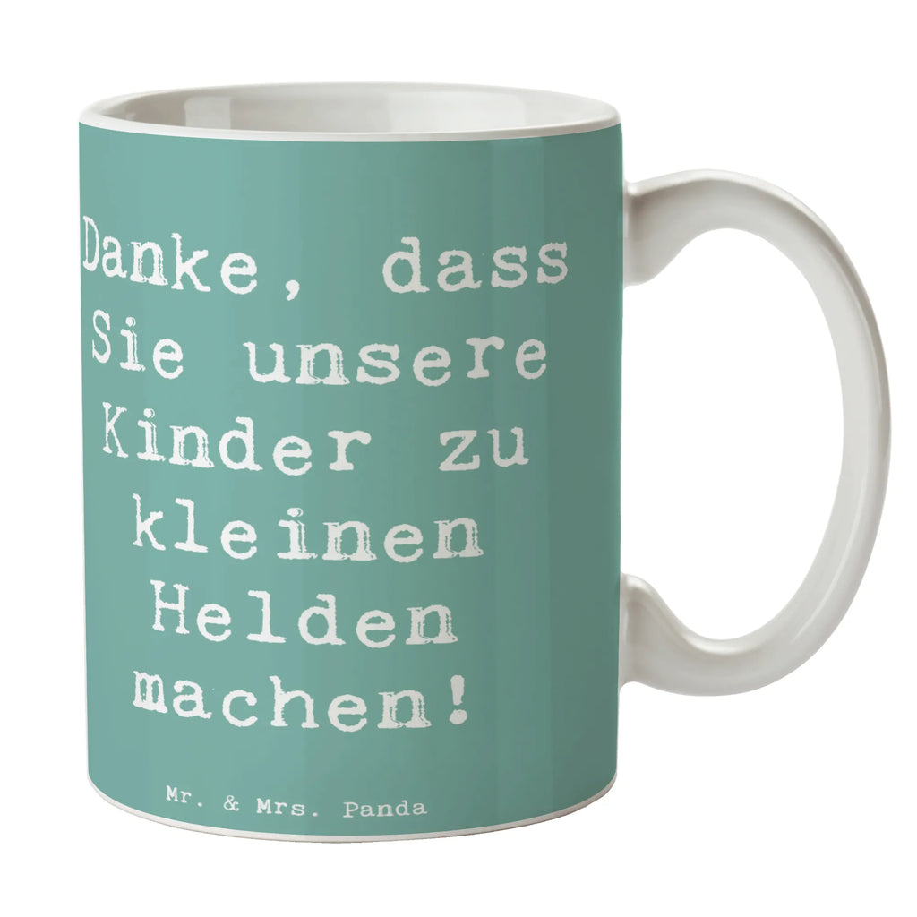 Tasse Spruch Erzieher Heldenmacher Tasse, Kaffeetasse, Teetasse, Becher, Kaffeebecher, Teebecher, Keramiktasse, Porzellantasse, Büro Tasse, Geschenk Tasse, Tasse Sprüche, Tasse Motive, Kaffeetassen, Tasse bedrucken, Designer Tasse, Cappuccino Tassen, Schöne Teetassen