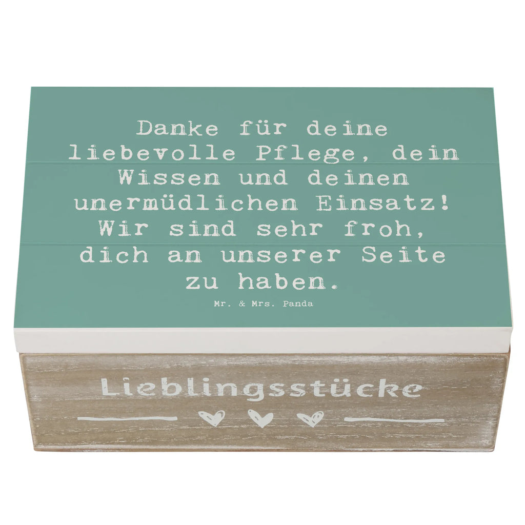 Holzkiste Danke für deine liebevolle Pflege, dein Wissen und deinen unermüdlichen Einsatz! Wir sind sehr froh, dich an unserer Seite zu haben. Holzkiste, Kiste, Schatzkiste, Truhe, Schatulle, XXL, Erinnerungsbox, Erinnerungskiste, Dekokiste, Aufbewahrungsbox, Geschenkbox, Geschenkdose