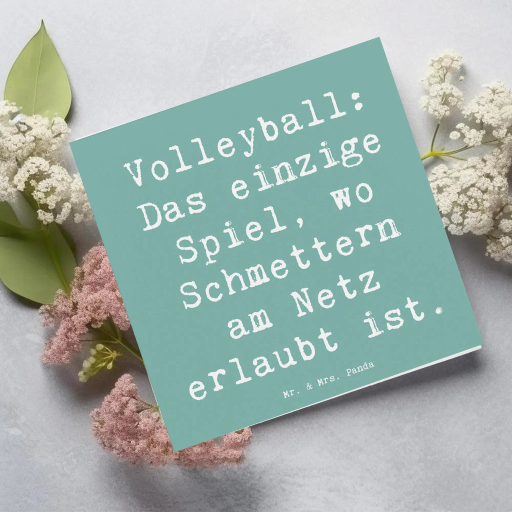 Deluxe Card Saying Volleyball: Das einzige Spiel, wo Schmettern am Netz erlaubt ist. Karte, Grußkarte, Klappkarte, Einladungskarte, Glückwunschkarte, Hochzeitskarte, Geburtstagskarte, Hochwertige Grußkarte, Hochwertige Klappkarte, Geschenk, Sport, Sportart, Hobby, Schenken, Danke, Dankeschön, Auszeichnung, Gewinn, Sportler