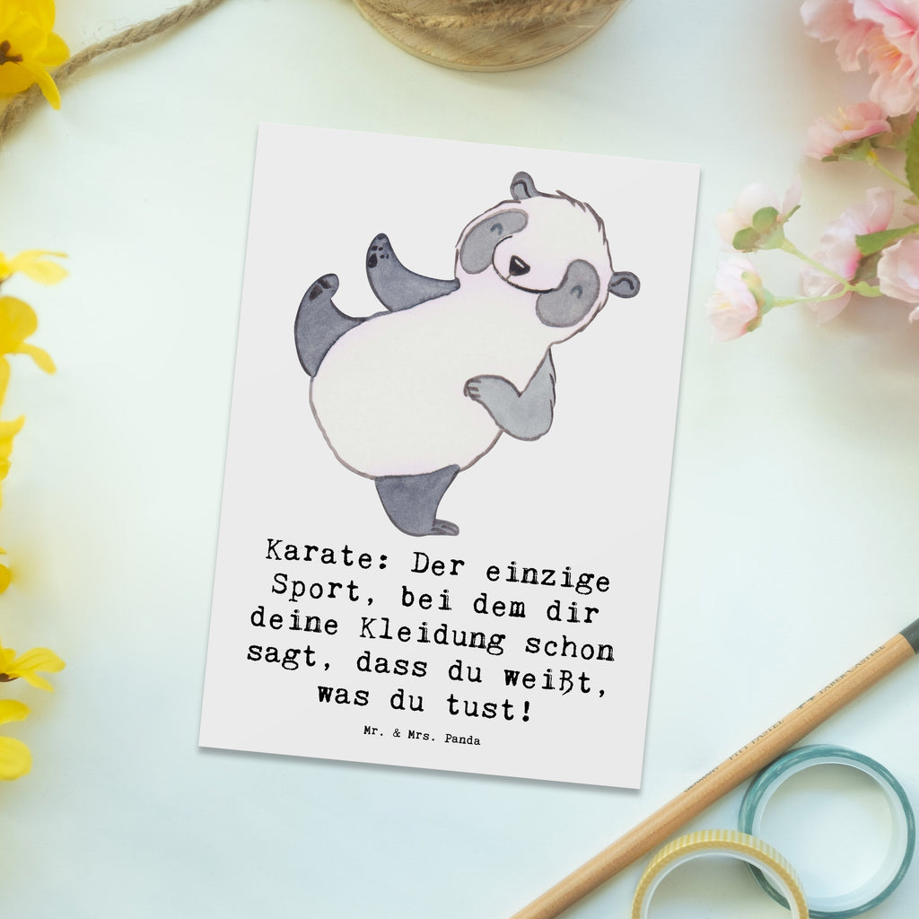 Postkarte Karate Kleidung Postkarte, Karte, Geschenkkarte, Grußkarte, Einladung, Ansichtskarte, Geburtstagskarte, Einladungskarte, Dankeskarte, Ansichtskarten, Einladung Geburtstag, Einladungskarten Geburtstag, Geschenk, Sport, Sportart, Hobby, Schenken, Danke, Dankeschön, Auszeichnung, Gewinn, Sportler