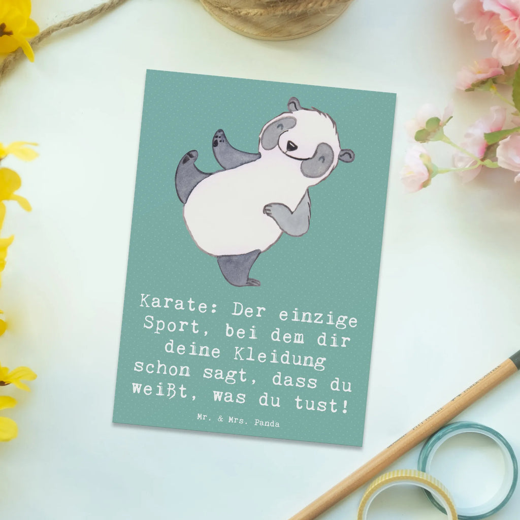 Postkarte Karate Kleidung Postkarte, Karte, Geschenkkarte, Grußkarte, Einladung, Ansichtskarte, Geburtstagskarte, Einladungskarte, Dankeskarte, Ansichtskarten, Einladung Geburtstag, Einladungskarten Geburtstag, Geschenk, Sport, Sportart, Hobby, Schenken, Danke, Dankeschön, Auszeichnung, Gewinn, Sportler