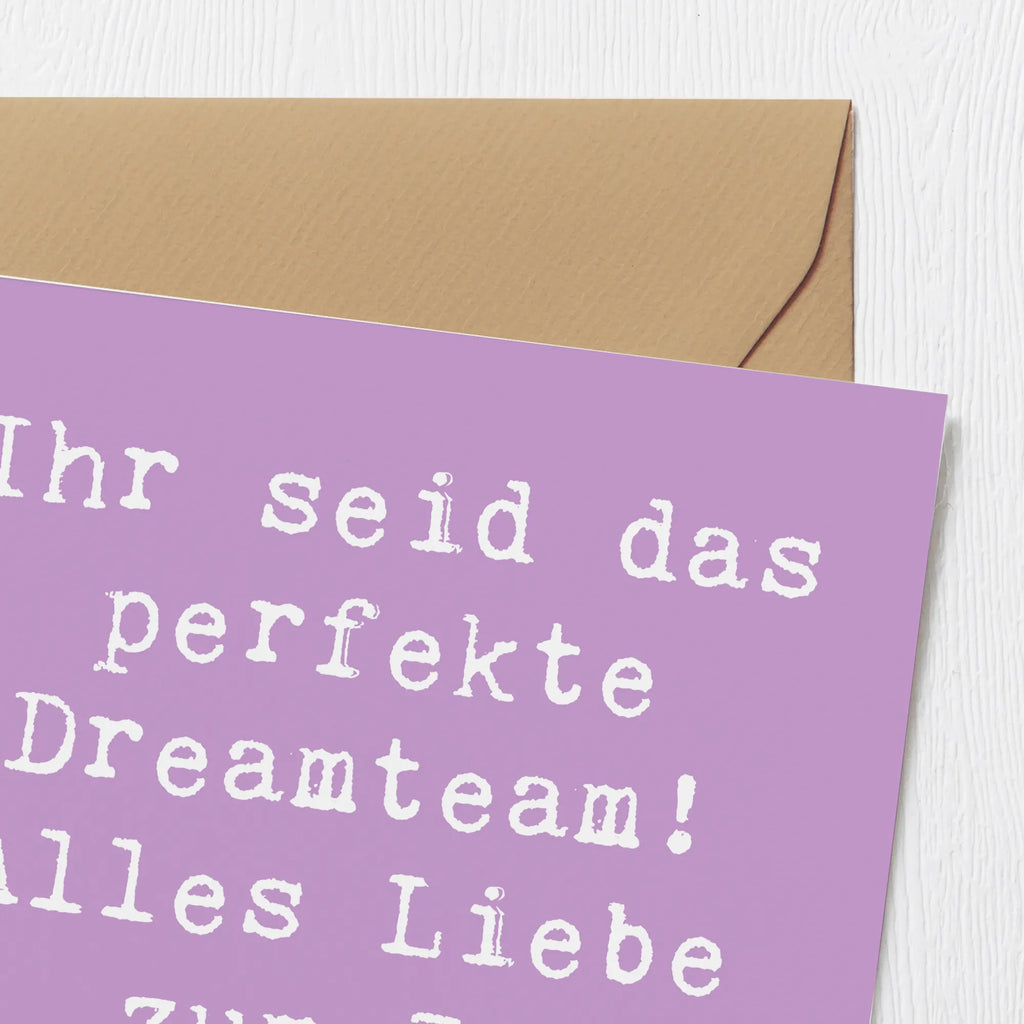 Deluxe Karte Spruch 3. Hochzeitstag Lederhochzeit Dreamteam Karte, Grußkarte, Klappkarte, Einladungskarte, Glückwunschkarte, Hochzeitskarte, Geburtstagskarte, Hochwertige Grußkarte, Hochwertige Klappkarte, Hochzeit, Hochzeitsgeschenk, Ehe, Hochzeitsfeier, Trauung, Trauungsgeschenk, Verlobungsfeier, Verlobungsgeschenk, Hochzeitsgeschenkideen, Hochzeitsgeschenke für Brautpaar