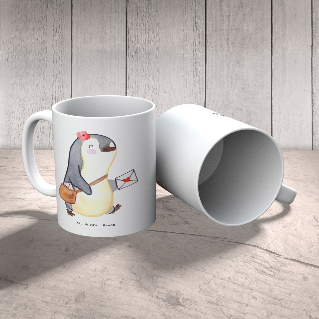 Tasse Postbotin mit Herz Tasse, Kaffeetasse, Teetasse, Becher, Kaffeebecher, Teebecher, Keramiktasse, Porzellantasse, Büro Tasse, Geschenk Tasse, Tasse Sprüche, Tasse Motive, Kaffeetassen, Tasse bedrucken, Designer Tasse, Cappuccino Tassen, Schöne Teetassen, Beruf, Ausbildung, Jubiläum, Abschied, Rente, Kollege, Kollegin, Geschenk, Schenken, Arbeitskollege, Mitarbeiter, Firma, Danke, Dankeschön, Postbotin, Briefzustellerin, Briefträgerin, Postlerin