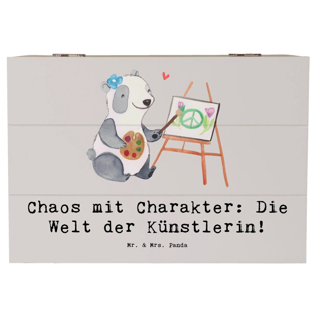 Holzkiste Künstlerin Chaos Holzkiste, Kiste, Schatzkiste, Truhe, Schatulle, XXL, Erinnerungsbox, Erinnerungskiste, Dekokiste, Aufbewahrungsbox, Geschenkbox, Geschenkdose, Beruf, Ausbildung, Jubiläum, Abschied, Rente, Kollege, Kollegin, Geschenk, Schenken, Arbeitskollege, Mitarbeiter, Firma, Danke, Dankeschön