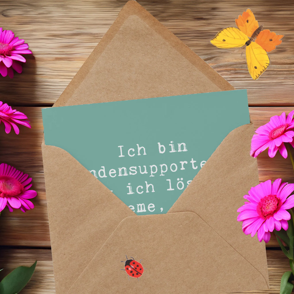 Deluxe Card Saying Ich bin Kundensupporterin - ich löse Probleme, die du nicht mal verstehst! Karte, Grußkarte, Klappkarte, Einladungskarte, Glückwunschkarte, Hochzeitskarte, Geburtstagskarte, Hochwertige Grußkarte, Hochwertige Klappkarte, Beruf, Ausbildung, Jubiläum, Abschied, Rente, Kollege, Kollegin, Geschenk, Schenken, Arbeitskollege, Mitarbeiter, Firma, Danke, Dankeschön