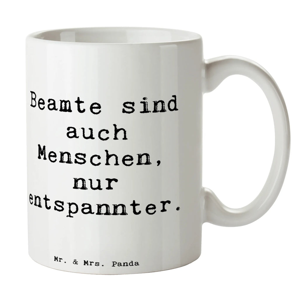 Tasse Spruch Beamtin Entspannt Tasse, Kaffeetasse, Teetasse, Becher, Kaffeebecher, Teebecher, Keramiktasse, Porzellantasse, Büro Tasse, Geschenk Tasse, Tasse Sprüche, Tasse Motive, Kaffeetassen, Tasse bedrucken, Designer Tasse, Cappuccino Tassen, Schöne Teetassen, Beruf, Ausbildung, Jubiläum, Abschied, Rente, Kollege, Kollegin, Geschenk, Schenken, Arbeitskollege, Mitarbeiter, Firma, Danke, Dankeschön