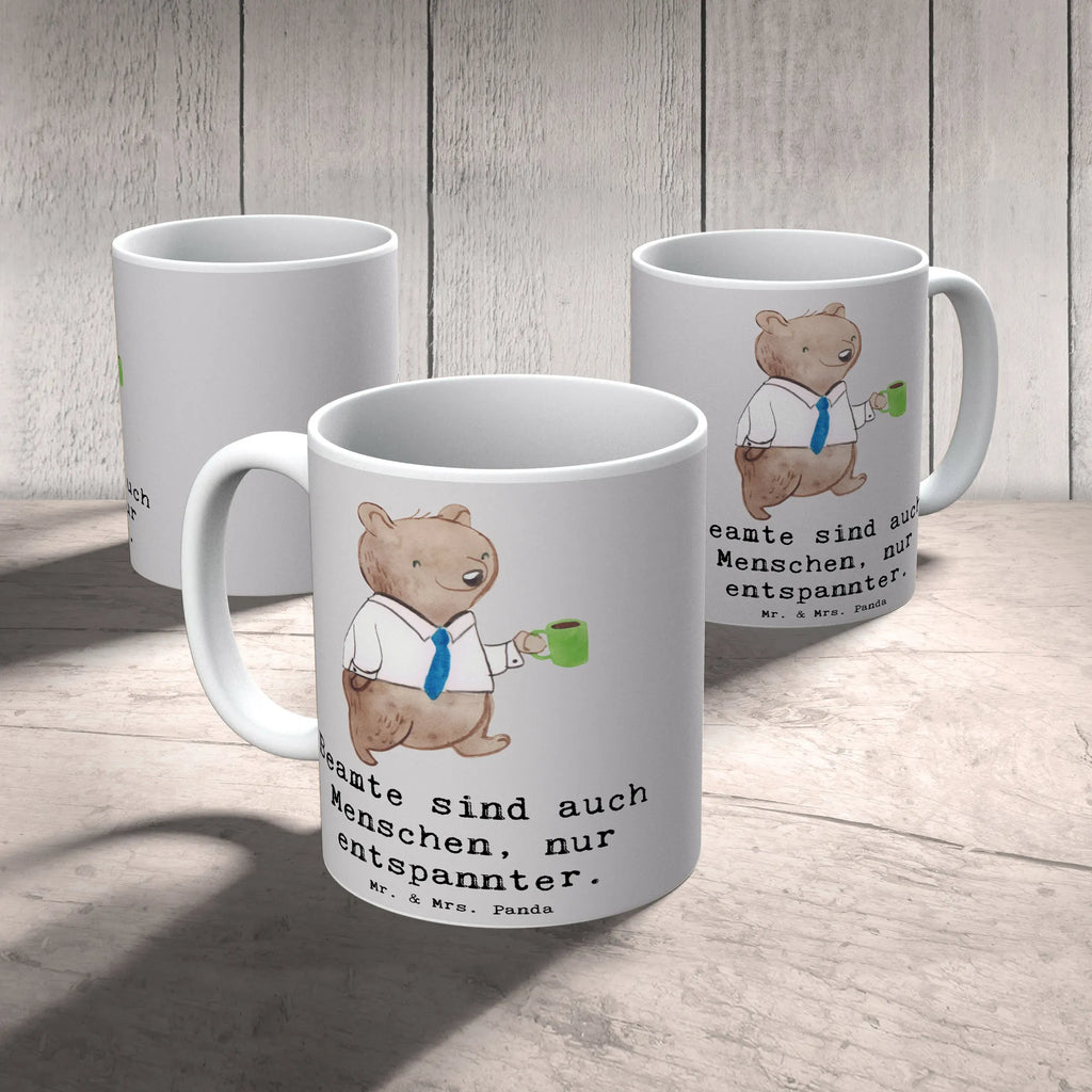 Tasse Beamtin Entspannt Tasse, Kaffeetasse, Teetasse, Becher, Kaffeebecher, Teebecher, Keramiktasse, Porzellantasse, Büro Tasse, Geschenk Tasse, Tasse Sprüche, Tasse Motive, Kaffeetassen, Tasse bedrucken, Designer Tasse, Cappuccino Tassen, Schöne Teetassen, Beruf, Ausbildung, Jubiläum, Abschied, Rente, Kollege, Kollegin, Geschenk, Schenken, Arbeitskollege, Mitarbeiter, Firma, Danke, Dankeschön