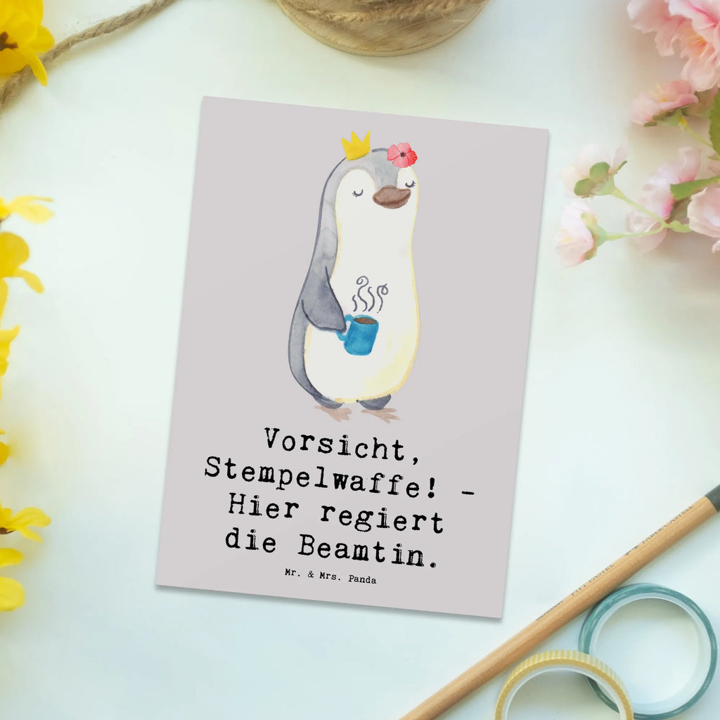 Postkarte Beamtin Stempelwaffe Postkarte, Karte, Geschenkkarte, Grußkarte, Einladung, Ansichtskarte, Geburtstagskarte, Einladungskarte, Dankeskarte, Ansichtskarten, Einladung Geburtstag, Einladungskarten Geburtstag, Beruf, Ausbildung, Jubiläum, Abschied, Rente, Kollege, Kollegin, Geschenk, Schenken, Arbeitskollege, Mitarbeiter, Firma, Danke, Dankeschön