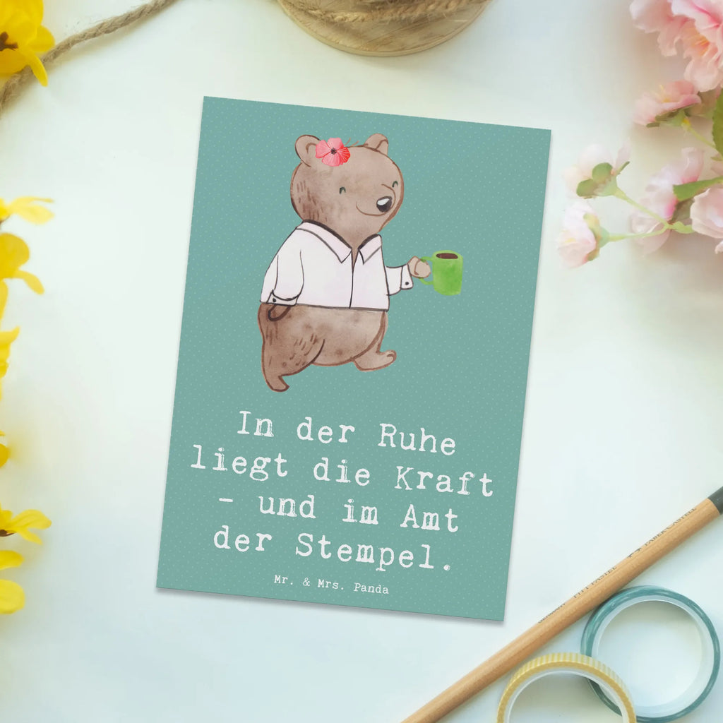 Postkarte Beamtin Kraft Postkarte, Karte, Geschenkkarte, Grußkarte, Einladung, Ansichtskarte, Geburtstagskarte, Einladungskarte, Dankeskarte, Ansichtskarten, Einladung Geburtstag, Einladungskarten Geburtstag, Beruf, Ausbildung, Jubiläum, Abschied, Rente, Kollege, Kollegin, Geschenk, Schenken, Arbeitskollege, Mitarbeiter, Firma, Danke, Dankeschön