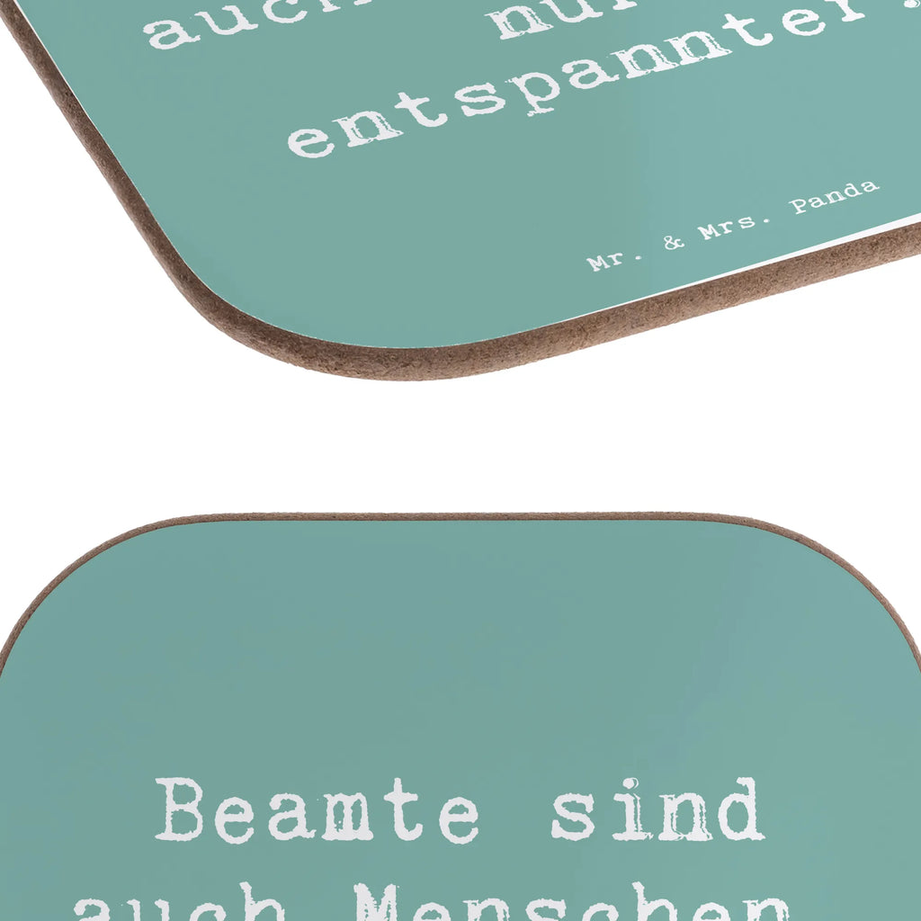 Untersetzer Spruch Beamtin Entspannt Untersetzer, Bierdeckel, Glasuntersetzer, Untersetzer Gläser, Getränkeuntersetzer, Untersetzer aus Holz, Untersetzer für Gläser, Korkuntersetzer, Untersetzer Holz, Holzuntersetzer, Tassen Untersetzer, Untersetzer Design, Beruf, Ausbildung, Jubiläum, Abschied, Rente, Kollege, Kollegin, Geschenk, Schenken, Arbeitskollege, Mitarbeiter, Firma, Danke, Dankeschön