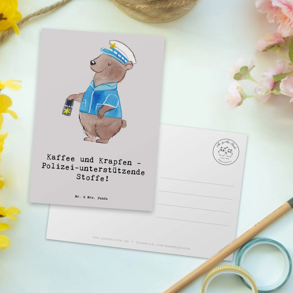 Postkarte Polizist Kaffee Krapfen Postkarte, Karte, Geschenkkarte, Grußkarte, Einladung, Ansichtskarte, Geburtstagskarte, Einladungskarte, Dankeskarte, Ansichtskarten, Einladung Geburtstag, Einladungskarten Geburtstag, Beruf, Ausbildung, Jubiläum, Abschied, Rente, Kollege, Kollegin, Geschenk, Schenken, Arbeitskollege, Mitarbeiter, Firma, Danke, Dankeschön