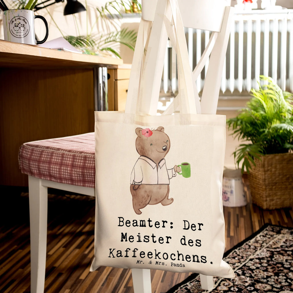 Tragetasche Beamter Kaffeemeister Beuteltasche, Beutel, Einkaufstasche, Jutebeutel, Stoffbeutel, Tasche, Shopper, Umhängetasche, Strandtasche, Schultertasche, Stofftasche, Tragetasche, Badetasche, Jutetasche, Einkaufstüte, Laptoptasche, Beruf, Ausbildung, Jubiläum, Abschied, Rente, Kollege, Kollegin, Geschenk, Schenken, Arbeitskollege, Mitarbeiter, Firma, Danke, Dankeschön