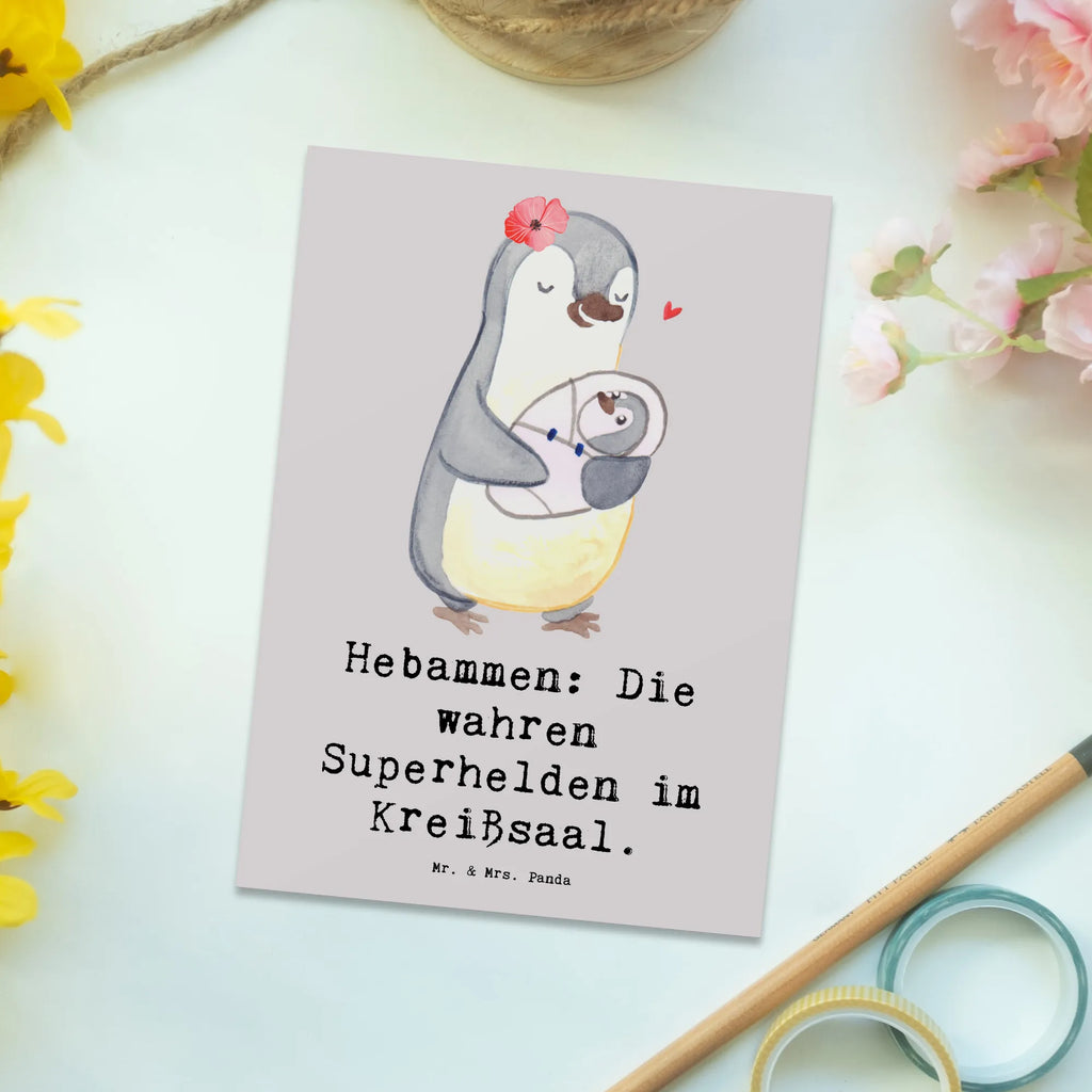 Postkarte Hebamme Superhelden Postkarte, Karte, Geschenkkarte, Grußkarte, Einladung, Ansichtskarte, Geburtstagskarte, Einladungskarte, Dankeskarte, Ansichtskarten, Einladung Geburtstag, Einladungskarten Geburtstag, Beruf, Ausbildung, Jubiläum, Abschied, Rente, Kollege, Kollegin, Geschenk, Schenken, Arbeitskollege, Mitarbeiter, Firma, Danke, Dankeschön