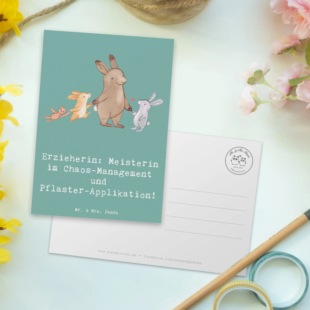 Postkarte Erzieherin Chaos-Management Postkarte, Karte, Geschenkkarte, Grußkarte, Einladung, Ansichtskarte, Geburtstagskarte, Einladungskarte, Dankeskarte, Ansichtskarten, Einladung Geburtstag, Einladungskarten Geburtstag, Beruf, Ausbildung, Jubiläum, Abschied, Rente, Kollege, Kollegin, Geschenk, Schenken, Arbeitskollege, Mitarbeiter, Firma, Danke, Dankeschön