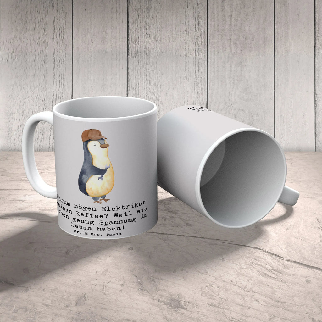 Tasse Elektriker Witz Tasse, Kaffeetasse, Teetasse, Becher, Kaffeebecher, Teebecher, Keramiktasse, Porzellantasse, Büro Tasse, Geschenk Tasse, Tasse Sprüche, Tasse Motive, Kaffeetassen, Tasse bedrucken, Designer Tasse, Cappuccino Tassen, Schöne Teetassen, Beruf, Ausbildung, Jubiläum, Abschied, Rente, Kollege, Kollegin, Geschenk, Schenken, Arbeitskollege, Mitarbeiter, Firma, Danke, Dankeschön