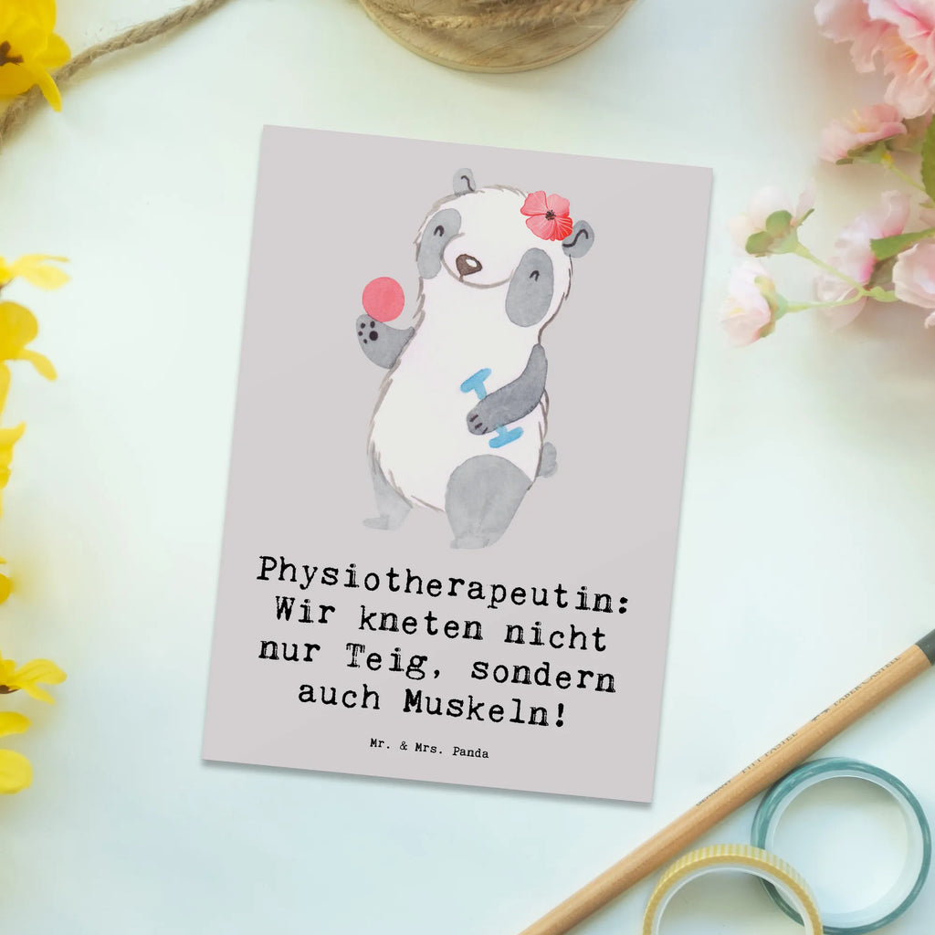 Postkarte Physiotherapeutin Humor Postkarte, Karte, Geschenkkarte, Grußkarte, Einladung, Ansichtskarte, Geburtstagskarte, Einladungskarte, Dankeskarte, Ansichtskarten, Einladung Geburtstag, Einladungskarten Geburtstag, Beruf, Ausbildung, Jubiläum, Abschied, Rente, Kollege, Kollegin, Geschenk, Schenken, Arbeitskollege, Mitarbeiter, Firma, Danke, Dankeschön