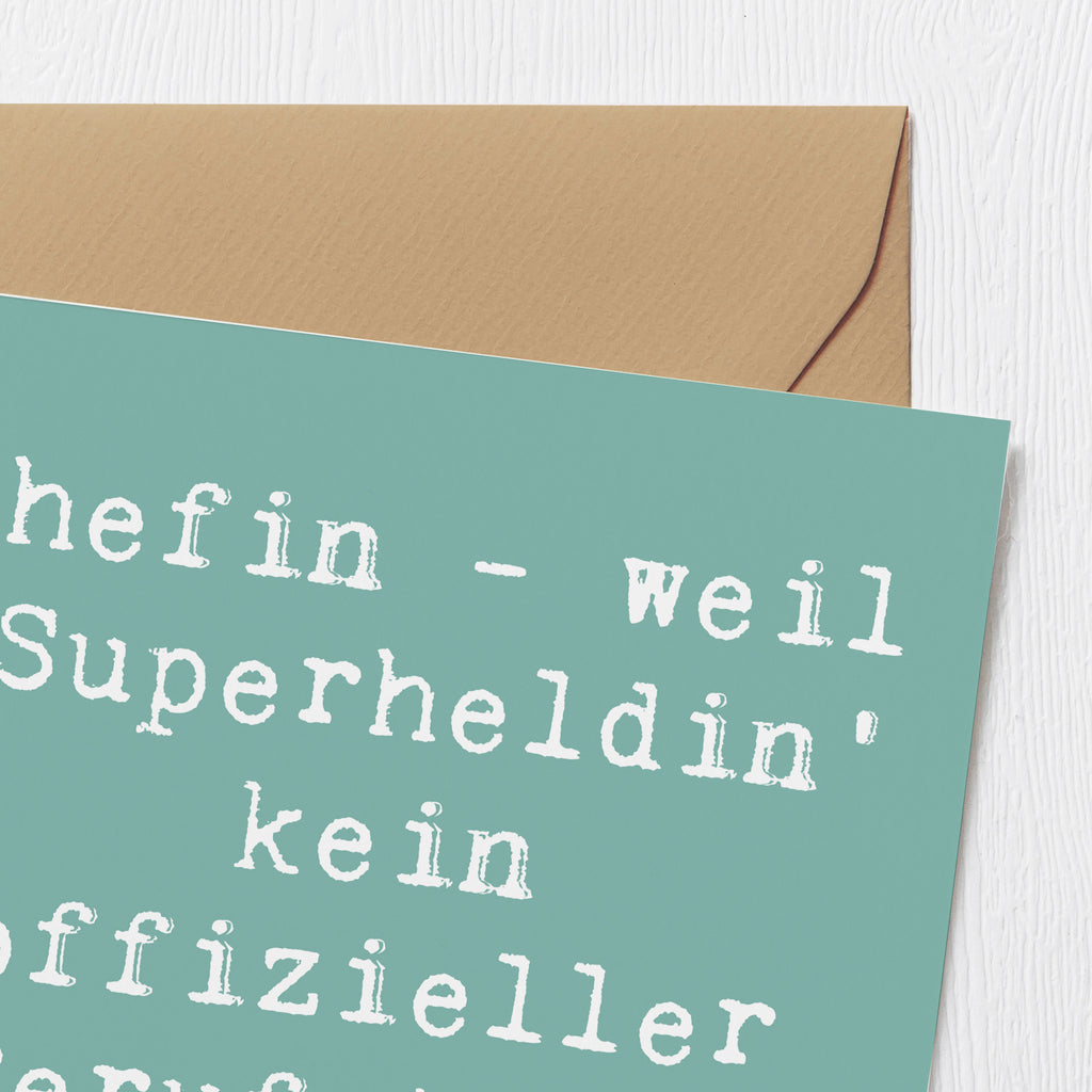 Deluxe Karte Spruch Chefin - weil 'Superheldin' kein offizieller Berufstitel ist. Karte, Grußkarte, Klappkarte, Einladungskarte, Glückwunschkarte, Hochzeitskarte, Geburtstagskarte, Hochwertige Grußkarte, Hochwertige Klappkarte, Beruf, Ausbildung, Jubiläum, Abschied, Rente, Kollege, Kollegin, Geschenk, Schenken, Arbeitskollege, Mitarbeiter, Firma, Danke, Dankeschön