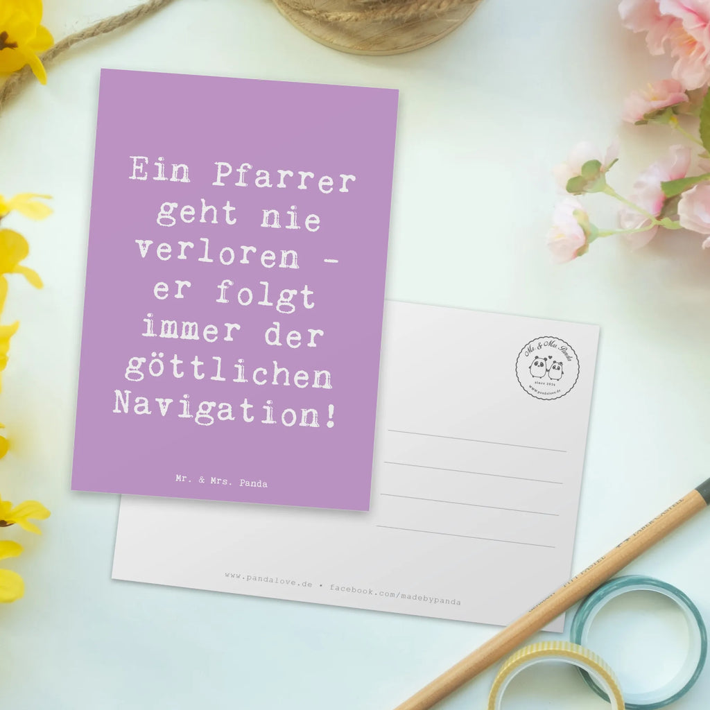 Postcard Saying Ein Pfarrer geht nie verloren - er folgt immer der göttlichen Navigation! Postkarte, Karte, Geschenkkarte, Grußkarte, Einladung, Ansichtskarte, Geburtstagskarte, Einladungskarte, Dankeskarte, Ansichtskarten, Einladung Geburtstag, Einladungskarten Geburtstag, Beruf, Ausbildung, Jubiläum, Abschied, Rente, Kollege, Kollegin, Geschenk, Schenken, Arbeitskollege, Mitarbeiter, Firma, Danke, Dankeschön