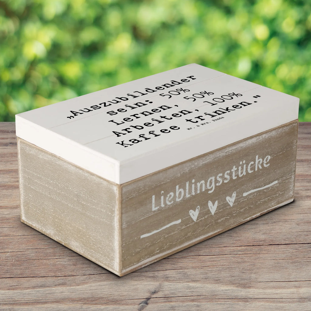 Holzkiste Spruch Auszubildender Holzkiste, Kiste, Schatzkiste, Truhe, Schatulle, XXL, Erinnerungsbox, Erinnerungskiste, Dekokiste, Aufbewahrungsbox, Geschenkbox, Geschenkdose, Beruf, Ausbildung, Jubiläum, Abschied, Rente, Kollege, Kollegin, Geschenk, Schenken, Arbeitskollege, Mitarbeiter, Firma, Danke, Dankeschön