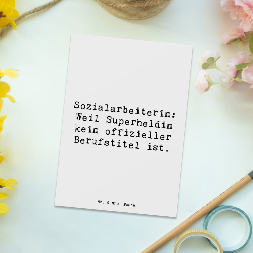 Postkarte Spruch Sozialarbeiterin Heldin Postkarte, Karte, Geschenkkarte, Grußkarte, Einladung, Ansichtskarte, Geburtstagskarte, Einladungskarte, Dankeskarte, Ansichtskarten, Einladung Geburtstag, Einladungskarten Geburtstag, Beruf, Ausbildung, Jubiläum, Abschied, Rente, Kollege, Kollegin, Geschenk, Schenken, Arbeitskollege, Mitarbeiter, Firma, Danke, Dankeschön