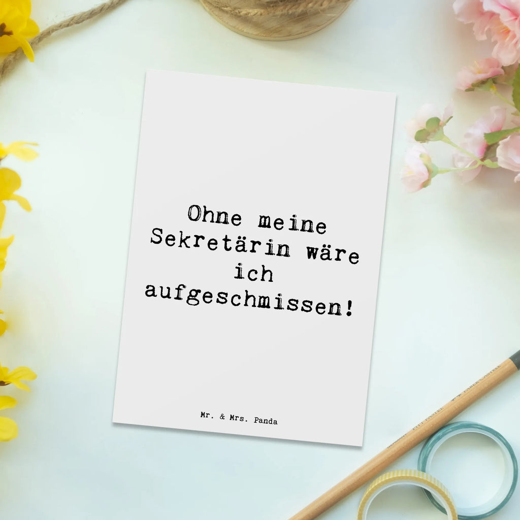 Postkarte Spruch Ohne meine Sekretärin wäre ich aufgeschmissen! Postkarte, Karte, Geschenkkarte, Grußkarte, Einladung, Ansichtskarte, Geburtstagskarte, Einladungskarte, Dankeskarte, Ansichtskarten, Einladung Geburtstag, Einladungskarten Geburtstag, Beruf, Ausbildung, Jubiläum, Abschied, Rente, Kollege, Kollegin, Geschenk, Schenken, Arbeitskollege, Mitarbeiter, Firma, Danke, Dankeschön