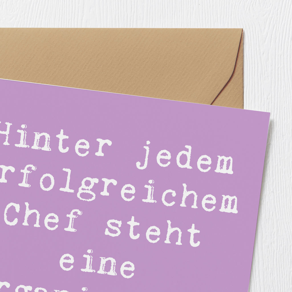 Deluxe Karte Spruch Hinter jedem erfolgreichem Chef steht eine organisierte Sekretärin. Karte, Grußkarte, Klappkarte, Einladungskarte, Glückwunschkarte, Hochzeitskarte, Geburtstagskarte, Hochwertige Grußkarte, Hochwertige Klappkarte, Beruf, Ausbildung, Jubiläum, Abschied, Rente, Kollege, Kollegin, Geschenk, Schenken, Arbeitskollege, Mitarbeiter, Firma, Danke, Dankeschön