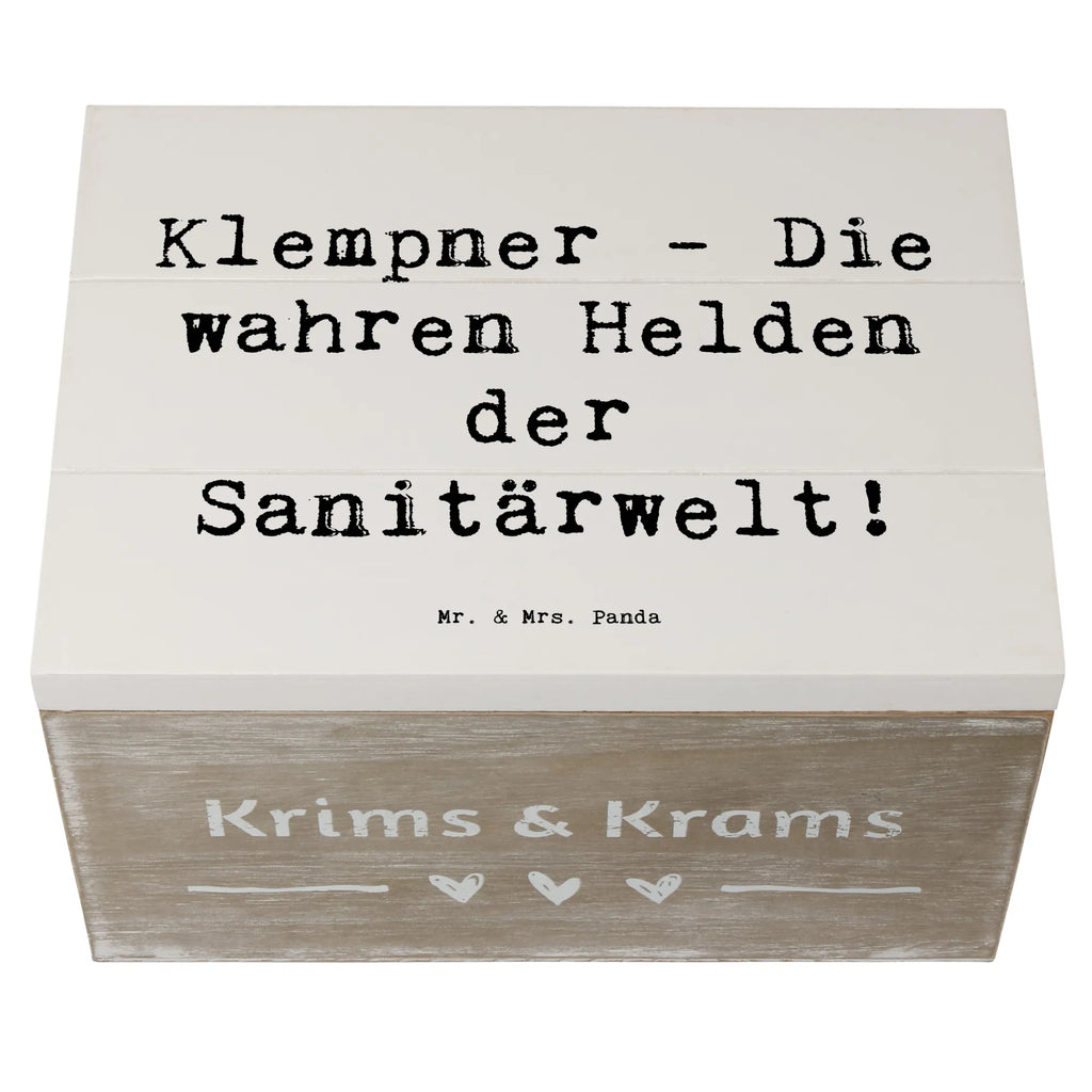 Holzkiste Spruch Klempner Helden Holzkiste, Kiste, Schatzkiste, Truhe, Schatulle, XXL, Erinnerungsbox, Erinnerungskiste, Dekokiste, Aufbewahrungsbox, Geschenkbox, Geschenkdose, Beruf, Ausbildung, Jubiläum, Abschied, Rente, Kollege, Kollegin, Geschenk, Schenken, Arbeitskollege, Mitarbeiter, Firma, Danke, Dankeschön