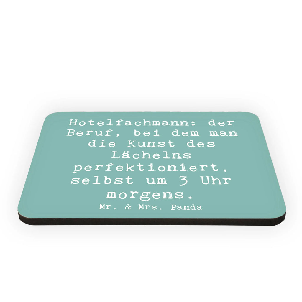 Magnet Spruch Hotelfachmann: der Beruf, bei dem man die Kunst des Lächelns perfektioniert, selbst um 3 Uhr morgens. Kühlschrankmagnet, Pinnwandmagnet, Souvenir Magnet, Motivmagnete, Dekomagnet, Whiteboard Magnet, Notiz Magnet, Kühlschrank Dekoration, Beruf, Ausbildung, Jubiläum, Abschied, Rente, Kollege, Kollegin, Geschenk, Schenken, Arbeitskollege, Mitarbeiter, Firma, Danke, Dankeschön