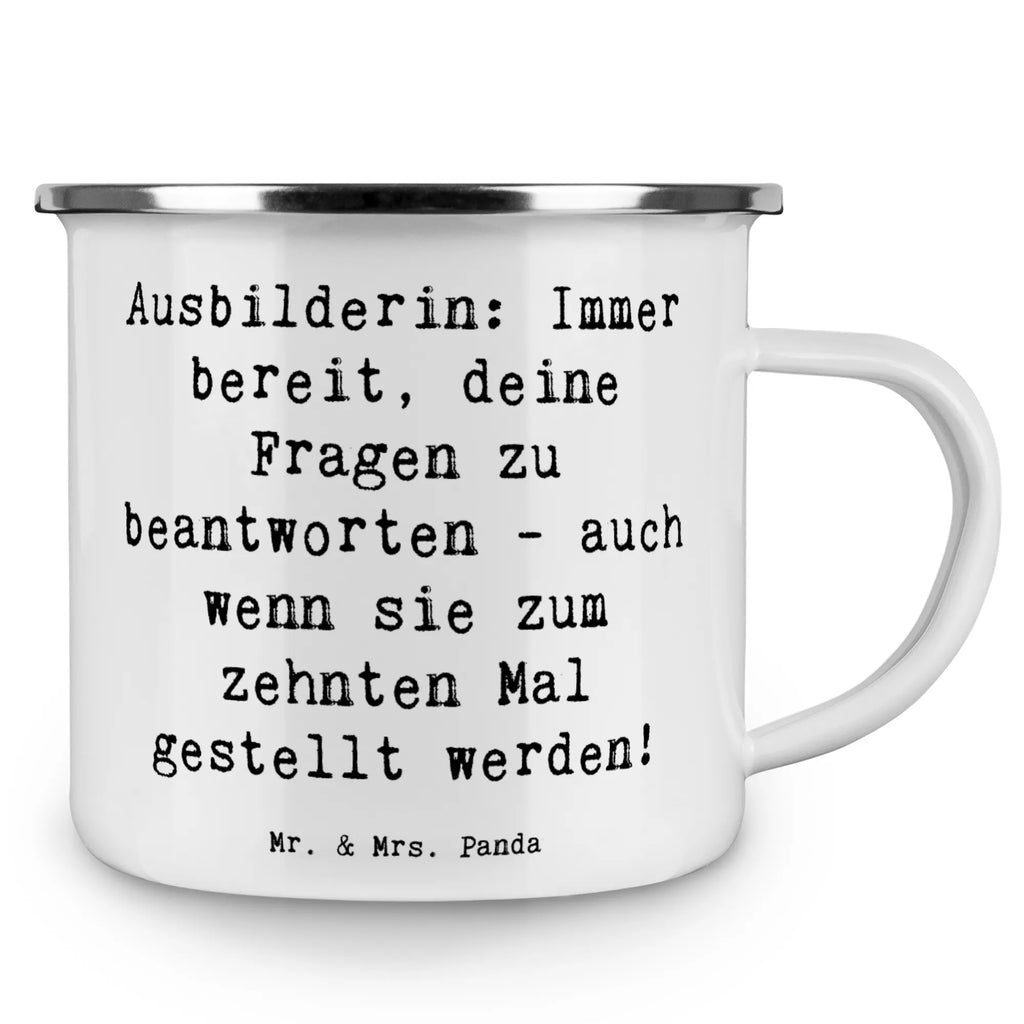 Camping Emaille Tasse Spruch Ausbilderin: Immer bereit, deine Fragen zu beantworten - auch wenn sie zum zehnten Mal gestellt werden! Campingtasse, Trinkbecher, Metalltasse, Outdoor Tasse, Emaille Trinkbecher, Blechtasse Outdoor, Emaille Campingbecher, Edelstahl Trinkbecher, Metalltasse für Camping, Kaffee Blechtasse, Camping Tasse Metall, Emaille Tasse, Emaille Becher, Tasse Camping, Tasse Emaille, Emaille Tassen, Camping Becher, Metall Tasse, Camping Tassen, Blechtasse, Emaille Tasse Camping, Camping Tasse Emaille, Emailletasse, Camping Tassen Emaille, Campingbecher, Blechtassen, Outdoor Becher, Campingtassen, Emaille Becher Camping, Camping Becher Edelstahl, Beruf, Ausbildung, Jubiläum, Abschied, Rente, Kollege, Kollegin, Geschenk, Schenken, Arbeitskollege, Mitarbeiter, Firma, Danke, Dankeschön