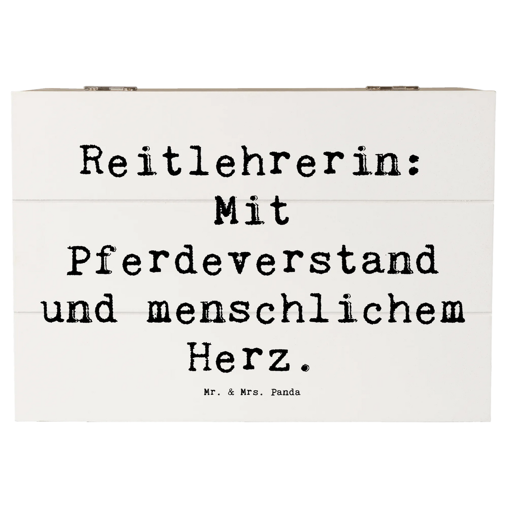 Holzkiste Spruch Reitlehrerin: Mit Pferdeverstand und menschlichem Herz. Holzkiste, Kiste, Schatzkiste, Truhe, Schatulle, XXL, Erinnerungsbox, Erinnerungskiste, Dekokiste, Aufbewahrungsbox, Geschenkbox, Geschenkdose, Beruf, Ausbildung, Jubiläum, Abschied, Rente, Kollege, Kollegin, Geschenk, Schenken, Arbeitskollege, Mitarbeiter, Firma, Danke, Dankeschön