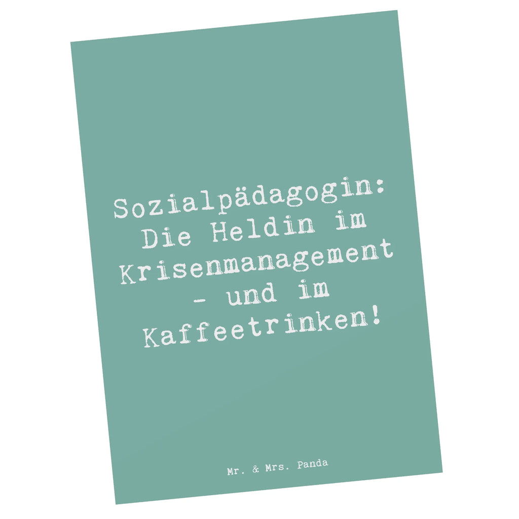 Postkarte Spruch Sozialpädagogin: Die Heldin im Krisenmanagement - und im Kaffeetrinken! Postkarte, Karte, Geschenkkarte, Grußkarte, Einladung, Ansichtskarte, Geburtstagskarte, Einladungskarte, Dankeskarte, Ansichtskarten, Einladung Geburtstag, Einladungskarten Geburtstag, Beruf, Ausbildung, Jubiläum, Abschied, Rente, Kollege, Kollegin, Geschenk, Schenken, Arbeitskollege, Mitarbeiter, Firma, Danke, Dankeschön