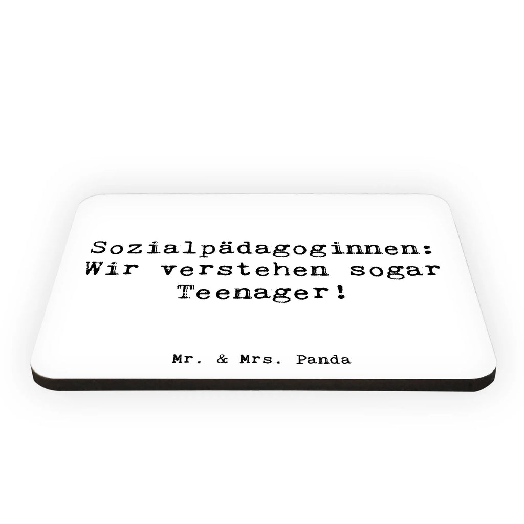 Magnet Spruch Sozialpädagoginnen: Wir verstehen sogar Teenager! Kühlschrankmagnet, Pinnwandmagnet, Souvenir Magnet, Motivmagnete, Dekomagnet, Whiteboard Magnet, Notiz Magnet, Kühlschrank Dekoration, Beruf, Ausbildung, Jubiläum, Abschied, Rente, Kollege, Kollegin, Geschenk, Schenken, Arbeitskollege, Mitarbeiter, Firma, Danke, Dankeschön