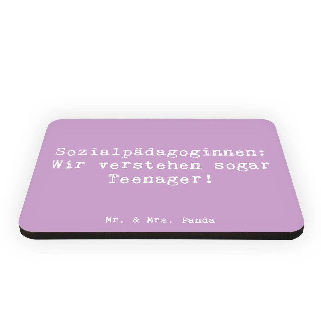 Magnet Spruch Sozialpädagoginnen: Wir verstehen sogar Teenager! Kühlschrankmagnet, Pinnwandmagnet, Souvenir Magnet, Motivmagnete, Dekomagnet, Whiteboard Magnet, Notiz Magnet, Kühlschrank Dekoration, Beruf, Ausbildung, Jubiläum, Abschied, Rente, Kollege, Kollegin, Geschenk, Schenken, Arbeitskollege, Mitarbeiter, Firma, Danke, Dankeschön