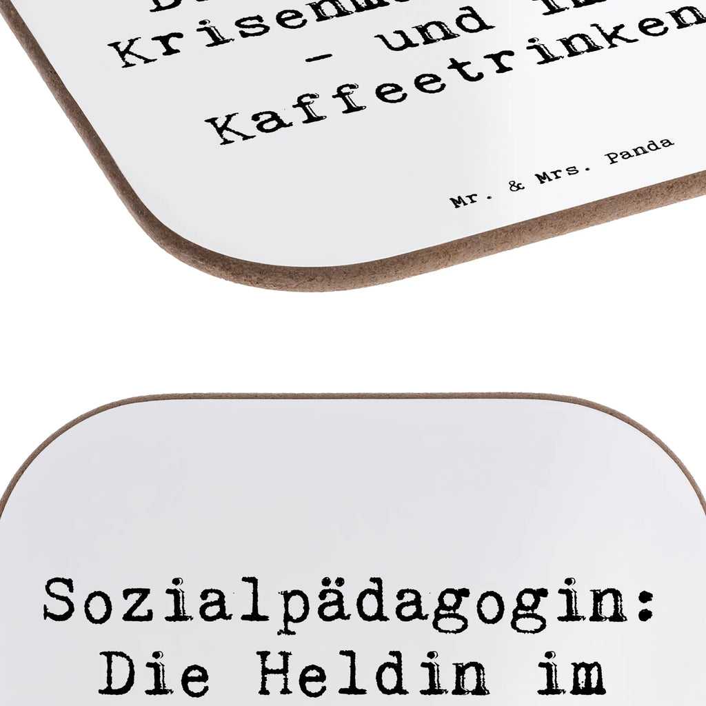 Untersetzer Spruch Sozialpädagogin: Die Heldin im Krisenmanagement - und im Kaffeetrinken! Untersetzer, Bierdeckel, Glasuntersetzer, Untersetzer Gläser, Getränkeuntersetzer, Untersetzer aus Holz, Untersetzer für Gläser, Korkuntersetzer, Untersetzer Holz, Holzuntersetzer, Tassen Untersetzer, Untersetzer Design, Beruf, Ausbildung, Jubiläum, Abschied, Rente, Kollege, Kollegin, Geschenk, Schenken, Arbeitskollege, Mitarbeiter, Firma, Danke, Dankeschön