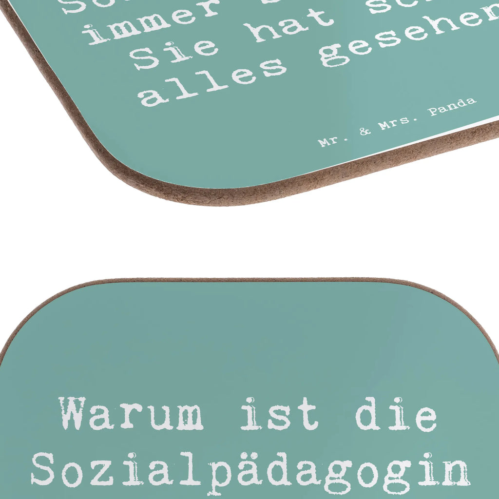 Untersetzer Spruch Warum ist die Sozialpädagogin immer so ruhig? Sie hat schon alles gesehen! Untersetzer, Bierdeckel, Glasuntersetzer, Untersetzer Gläser, Getränkeuntersetzer, Untersetzer aus Holz, Untersetzer für Gläser, Korkuntersetzer, Untersetzer Holz, Holzuntersetzer, Tassen Untersetzer, Untersetzer Design, Beruf, Ausbildung, Jubiläum, Abschied, Rente, Kollege, Kollegin, Geschenk, Schenken, Arbeitskollege, Mitarbeiter, Firma, Danke, Dankeschön