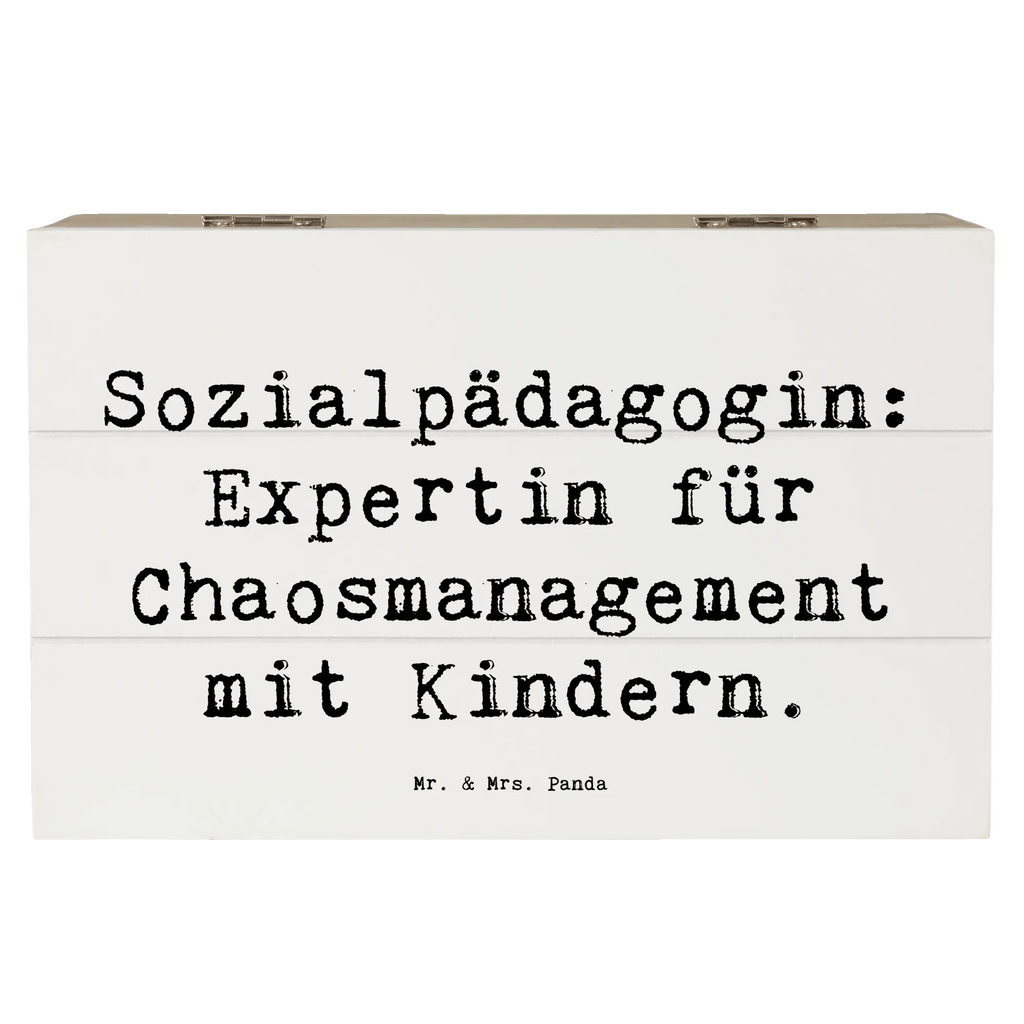 Holzkiste Spruch Sozialpädagogin: Expertin für Chaosmanagement mit Kindern. Holzkiste, Kiste, Schatzkiste, Truhe, Schatulle, XXL, Erinnerungsbox, Erinnerungskiste, Dekokiste, Aufbewahrungsbox, Geschenkbox, Geschenkdose, Beruf, Ausbildung, Jubiläum, Abschied, Rente, Kollege, Kollegin, Geschenk, Schenken, Arbeitskollege, Mitarbeiter, Firma, Danke, Dankeschön