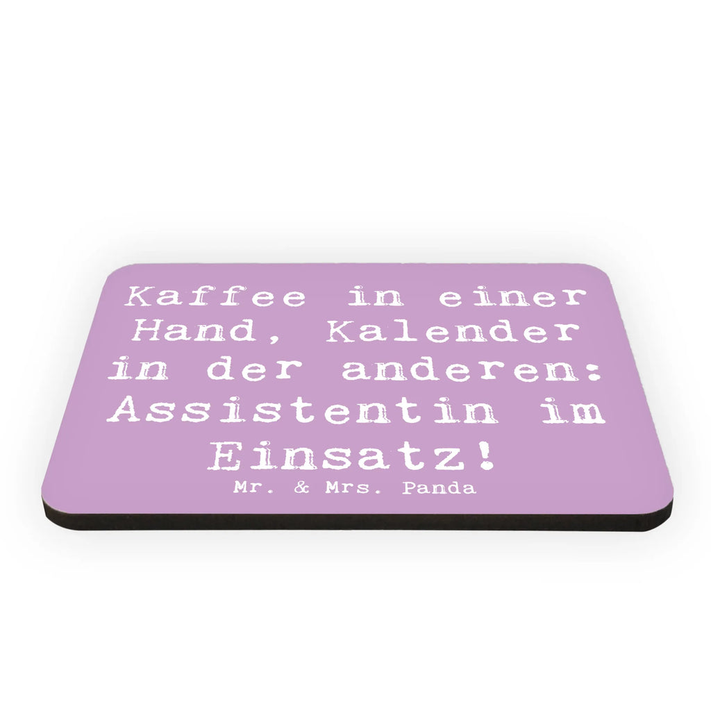 Magnet Spruch Kaffee in einer Hand, Kalender in der anderen: Assistentin im Einsatz! Kühlschrankmagnet, Pinnwandmagnet, Souvenir Magnet, Motivmagnete, Dekomagnet, Whiteboard Magnet, Notiz Magnet, Kühlschrank Dekoration, Beruf, Ausbildung, Jubiläum, Abschied, Rente, Kollege, Kollegin, Geschenk, Schenken, Arbeitskollege, Mitarbeiter, Firma, Danke, Dankeschön