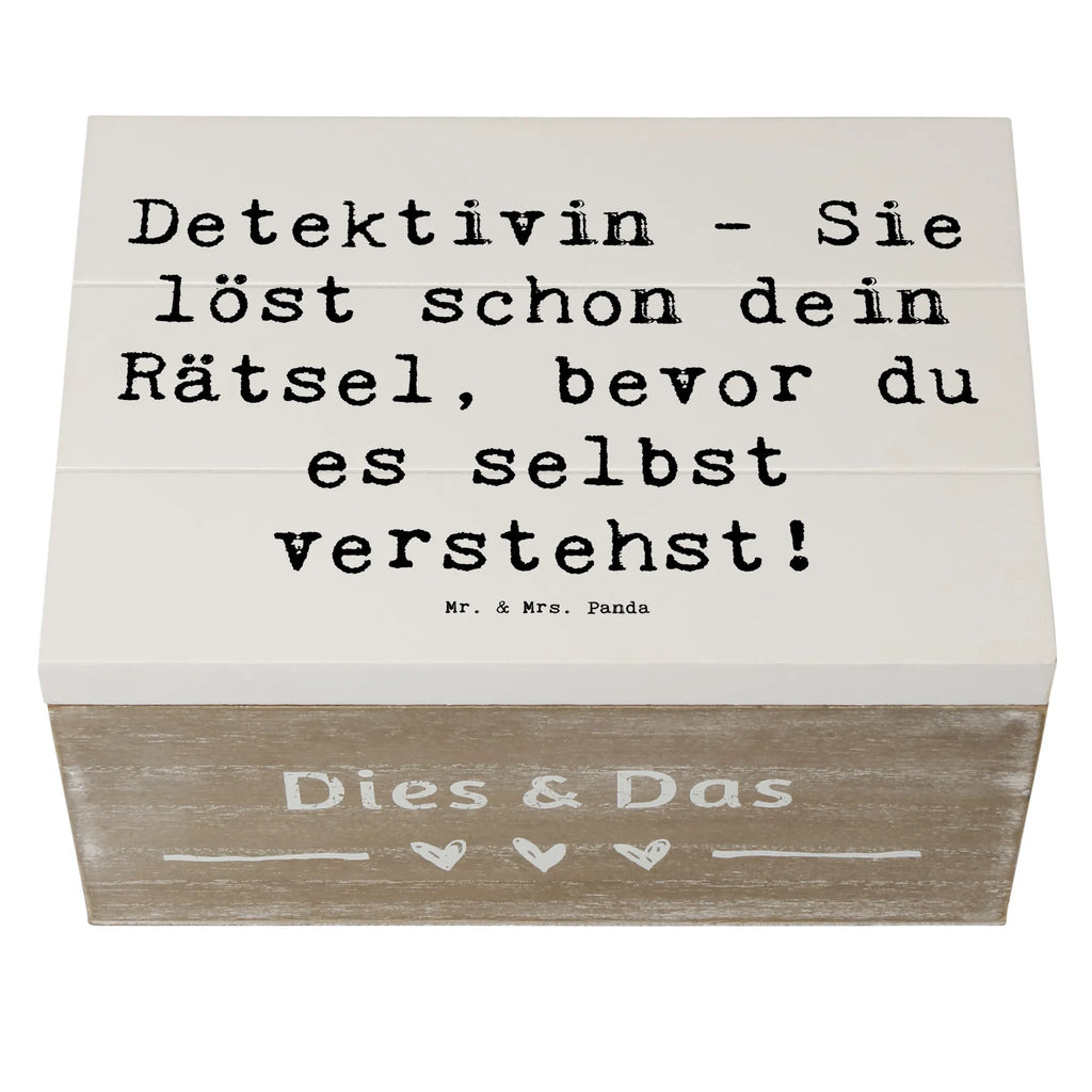 Holzkiste Spruch Detektivin - Sie löst schon dein Rätsel, bevor du es selbst verstehst! Holzkiste, Kiste, Schatzkiste, Truhe, Schatulle, XXL, Erinnerungsbox, Erinnerungskiste, Dekokiste, Aufbewahrungsbox, Geschenkbox, Geschenkdose, Beruf, Ausbildung, Jubiläum, Abschied, Rente, Kollege, Kollegin, Geschenk, Schenken, Arbeitskollege, Mitarbeiter, Firma, Danke, Dankeschön