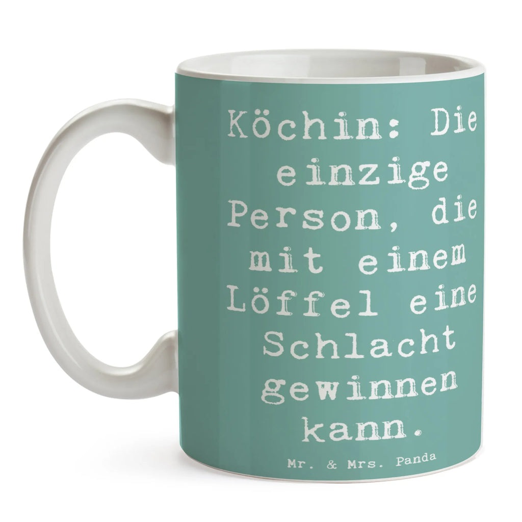 Tasse Spruch Köchin: Die einzige Person, die mit einem Löffel eine Schlacht gewinnen kann. Tasse, Kaffeetasse, Teetasse, Becher, Kaffeebecher, Teebecher, Keramiktasse, Porzellantasse, Büro Tasse, Geschenk Tasse, Tasse Sprüche, Tasse Motive, Kaffeetassen, Tasse bedrucken, Designer Tasse, Cappuccino Tassen, Schöne Teetassen, Beruf, Ausbildung, Jubiläum, Abschied, Rente, Kollege, Kollegin, Geschenk, Schenken, Arbeitskollege, Mitarbeiter, Firma, Danke, Dankeschön