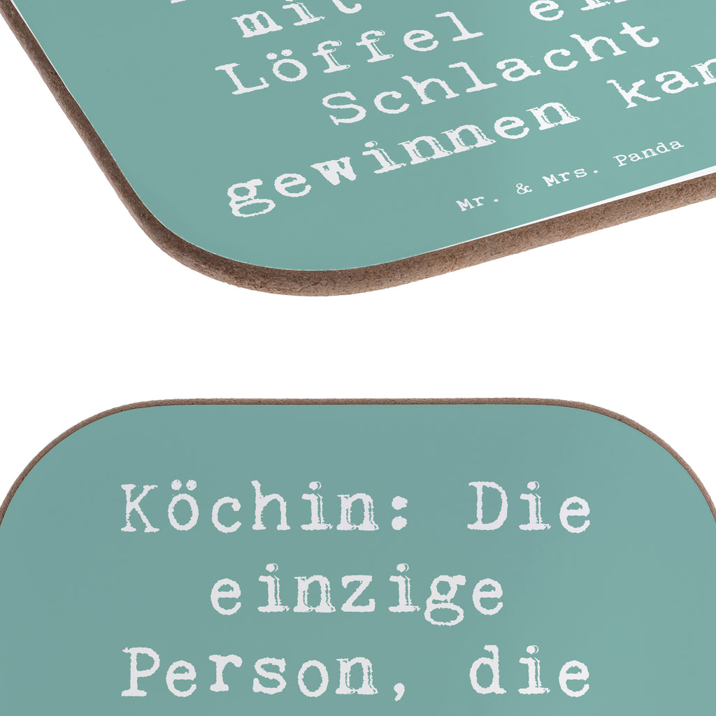 Untersetzer Spruch Köchin: Die einzige Person, die mit einem Löffel eine Schlacht gewinnen kann. Untersetzer, Bierdeckel, Glasuntersetzer, Untersetzer Gläser, Getränkeuntersetzer, Untersetzer aus Holz, Untersetzer für Gläser, Korkuntersetzer, Untersetzer Holz, Holzuntersetzer, Tassen Untersetzer, Untersetzer Design, Beruf, Ausbildung, Jubiläum, Abschied, Rente, Kollege, Kollegin, Geschenk, Schenken, Arbeitskollege, Mitarbeiter, Firma, Danke, Dankeschön