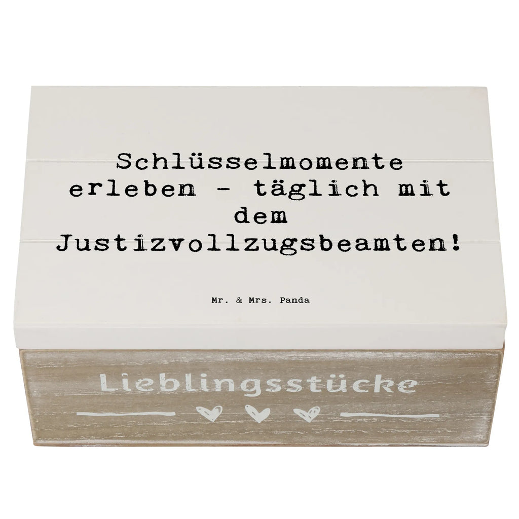 Holzkiste Spruch Schlüsselmomente erleben - täglich mit dem Justizvollzugsbeamten! Holzkiste, Kiste, Schatzkiste, Truhe, Schatulle, XXL, Erinnerungsbox, Erinnerungskiste, Dekokiste, Aufbewahrungsbox, Geschenkbox, Geschenkdose, Beruf, Ausbildung, Jubiläum, Abschied, Rente, Kollege, Kollegin, Geschenk, Schenken, Arbeitskollege, Mitarbeiter, Firma, Danke, Dankeschön