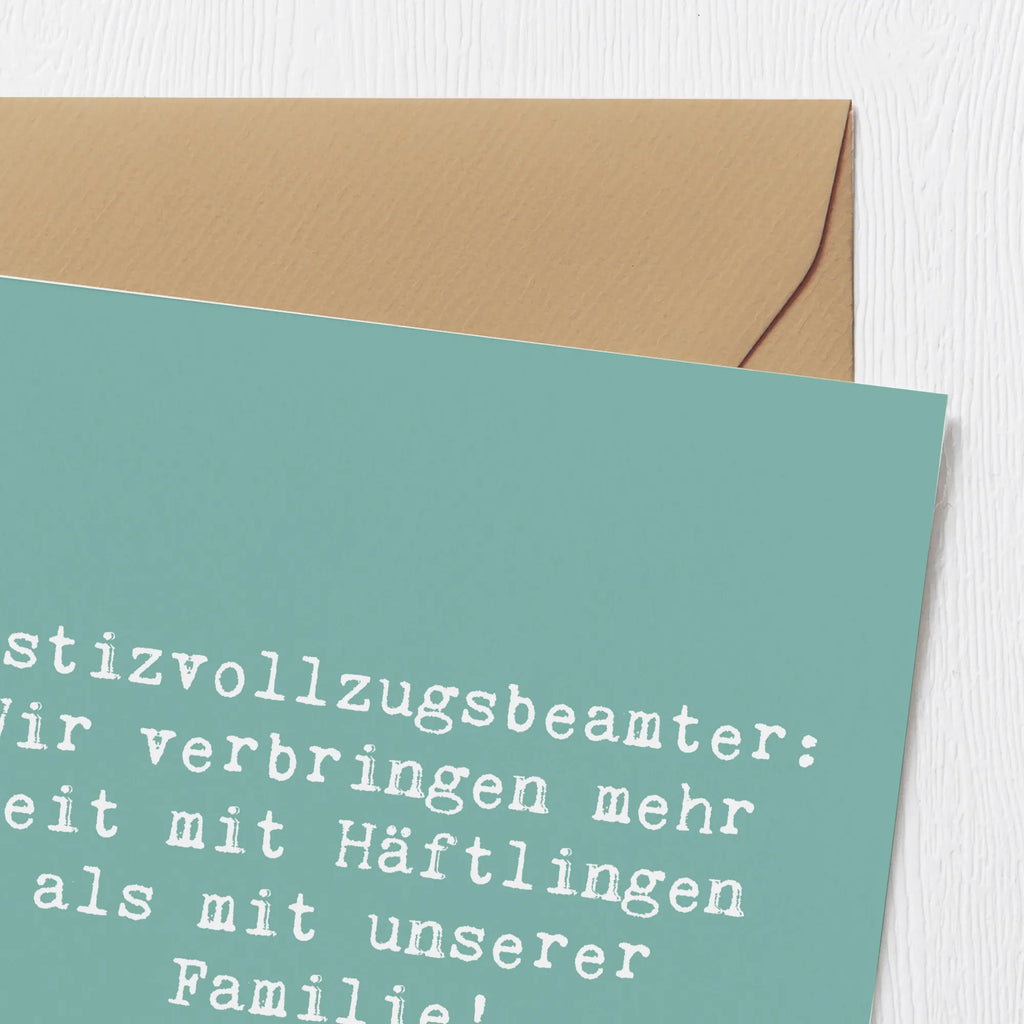 Deluxe Karte Spruch Justizvollzugsbeamter: Wir verbringen mehr Zeit mit Häftlingen als mit unserer Familie! Karte, Grußkarte, Klappkarte, Einladungskarte, Glückwunschkarte, Hochzeitskarte, Geburtstagskarte, Hochwertige Grußkarte, Hochwertige Klappkarte, Beruf, Ausbildung, Jubiläum, Abschied, Rente, Kollege, Kollegin, Geschenk, Schenken, Arbeitskollege, Mitarbeiter, Firma, Danke, Dankeschön