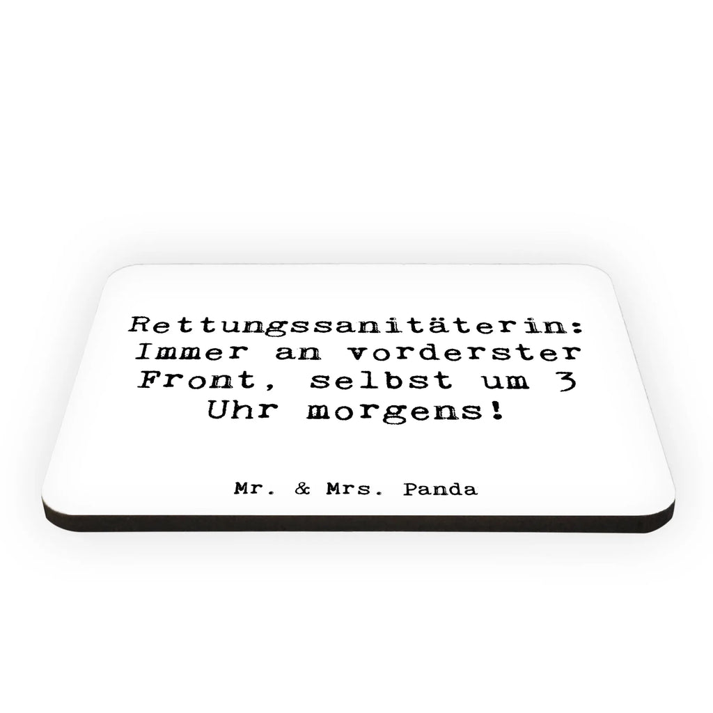 Magnet Spruch Rettungssanitäterin: Immer an vorderster Front, selbst um 3 Uhr morgens! Kühlschrankmagnet, Pinnwandmagnet, Souvenir Magnet, Motivmagnete, Dekomagnet, Whiteboard Magnet, Notiz Magnet, Kühlschrank Dekoration, Beruf, Ausbildung, Jubiläum, Abschied, Rente, Kollege, Kollegin, Geschenk, Schenken, Arbeitskollege, Mitarbeiter, Firma, Danke, Dankeschön